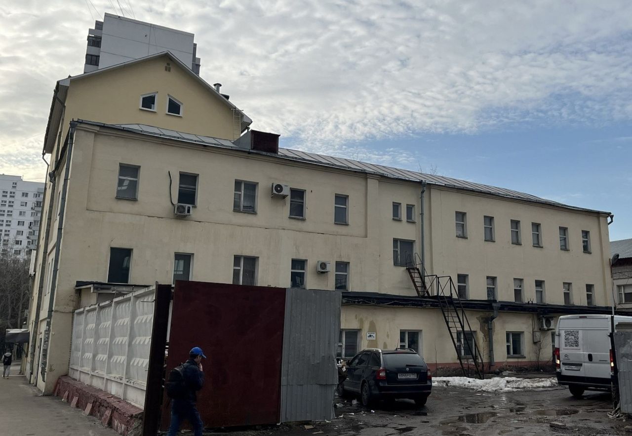 фасад дома, здание по адресу г Москва, ул Октябрьская, д 80 стр 3